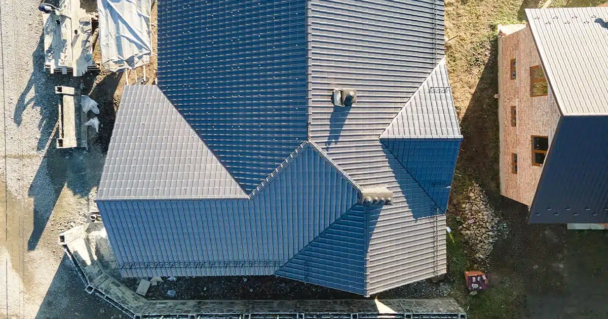 licensed roofer completed work after roof replacement